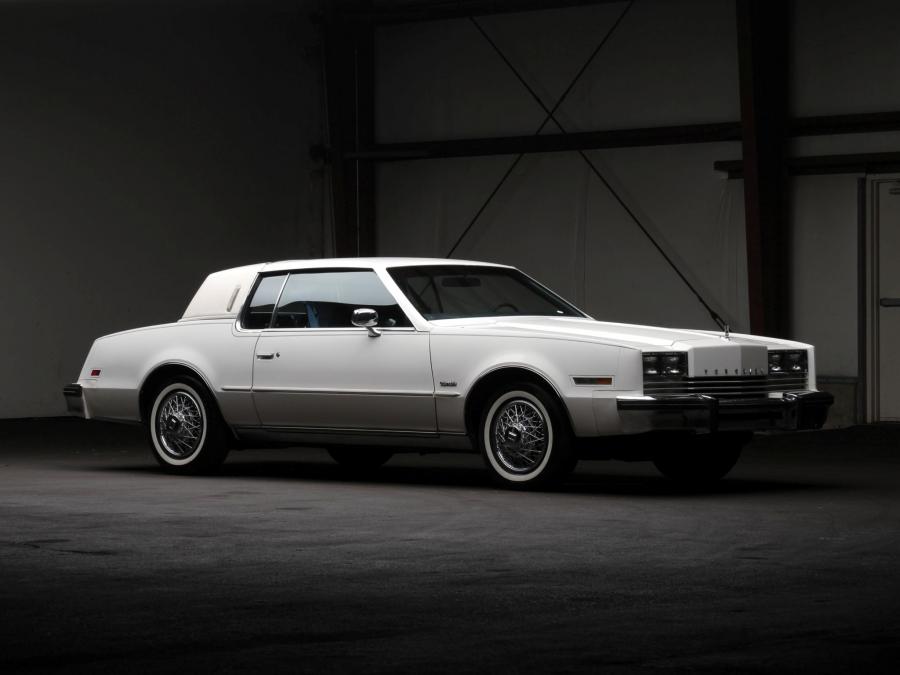Oldsmobile Toronado Brougham '1981